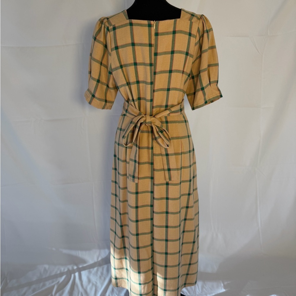 Six Crisp Days Nowe Midi Dress, size large. - Picture 7 of 9